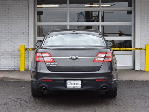 Used 2016 Ford Taurus SE image 5