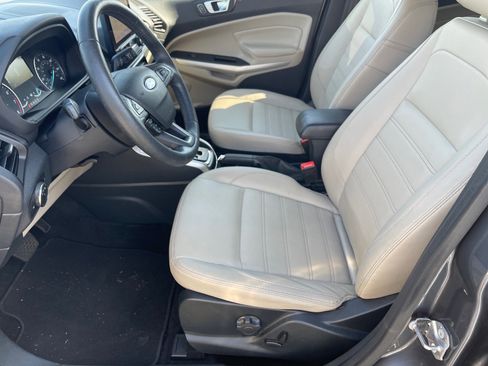 Used 2021 Ford EcoSport Titanium image 10
