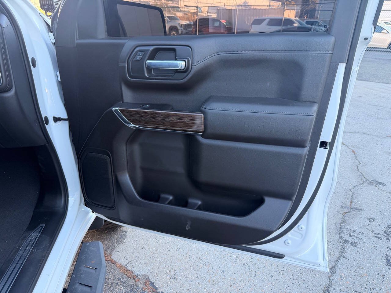 Used 2021 Chevrolet Silverado 1500 LT AWD/4WD image 40