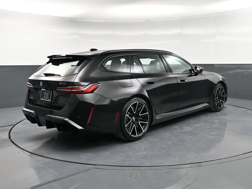Used 2025 BMW M5 Touring AWD/4WD image 8