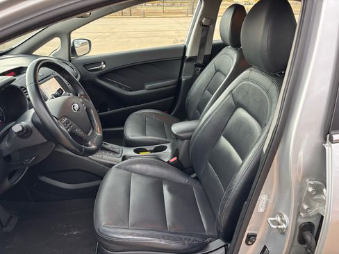 Used 2016 Kia Forte EX w/ EX Premium Package image 10