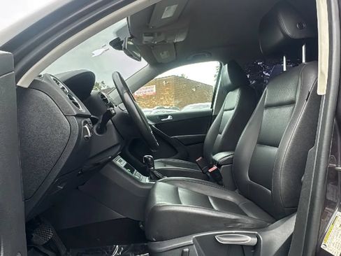 Used 2016 Volkswagen Tiguan R-Line FWD image 11