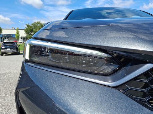 Used 2026 Honda Civic Sport Touring image 9