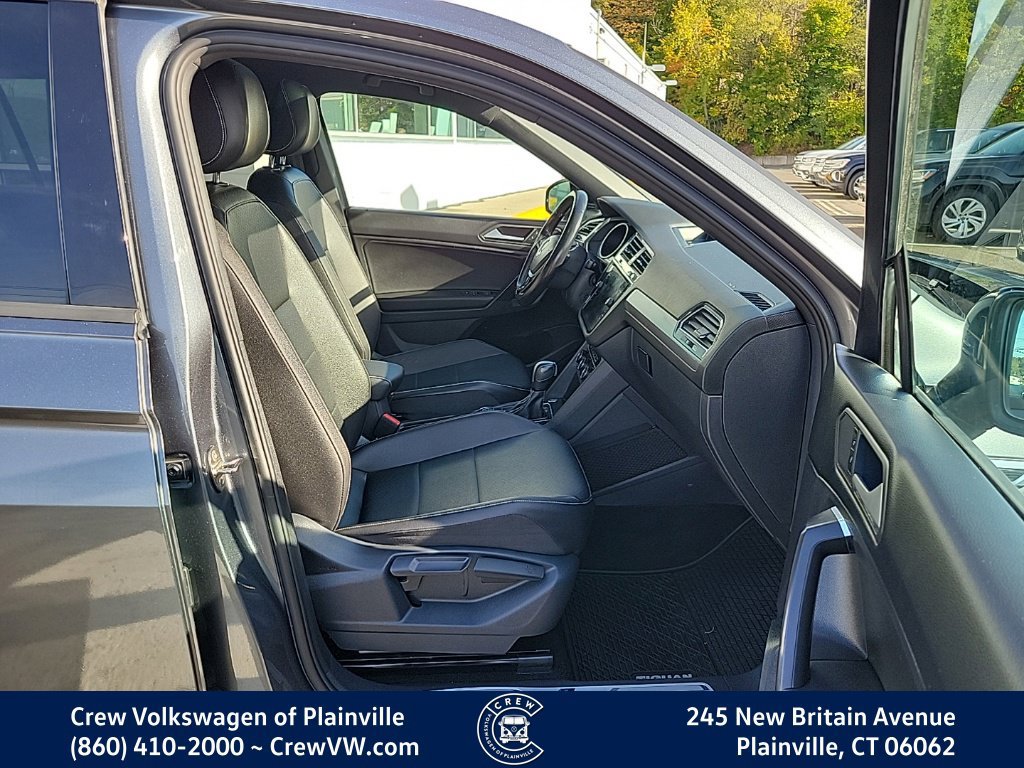 Certified 2021 Volkswagen Tiguan SE R-Line w/ 3rd Row Seat Package AWD/4WD image 16