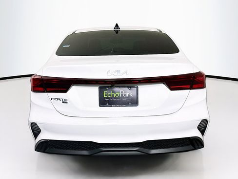 Used 2022 Kia Forte Sedan FWD image 7