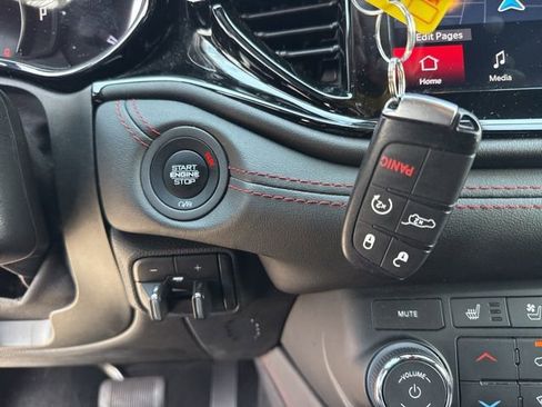 Used 2023 Dodge Durango R/T image 39