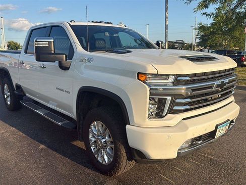 Used 2023 Chevrolet Silverado 2500 High Country w/ Safety Package II AWD/4WD image 7