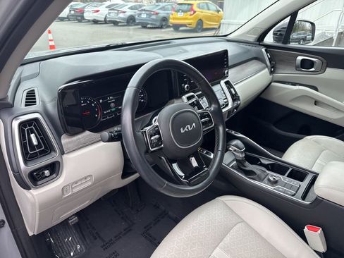 Used 2022 Kia Sorento S w/ Option Group 015 image 22