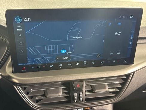 New 2026 Ford Escape SE w/ Class II Trailer Tow Package image 25