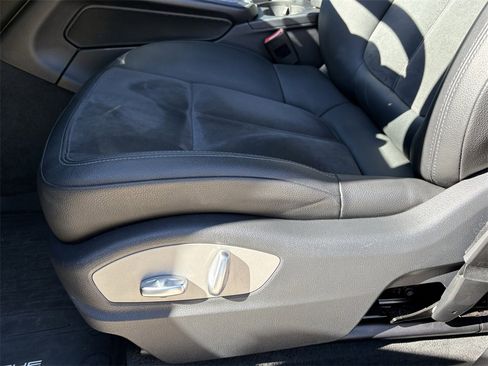 Used 2016 Porsche Macan S image 13