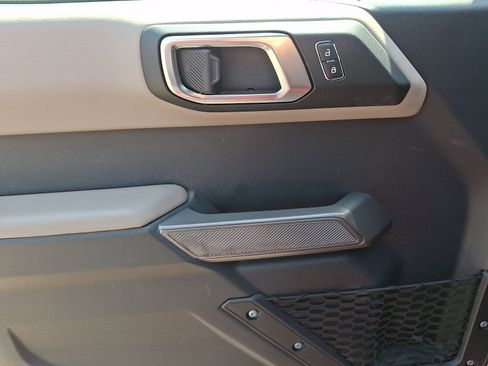 Certified 2023 Ford Bronco Wildtrak AWD/4WD image 13