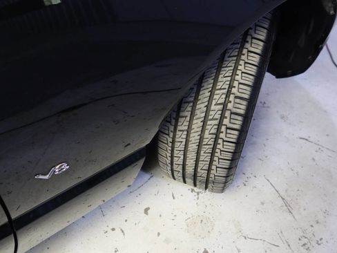 Used 2004 Ford Thunderbird Deluxe image 33