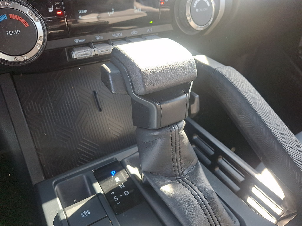 Certified 2025 Toyota Tacoma SR5 AWD/4WD image 20