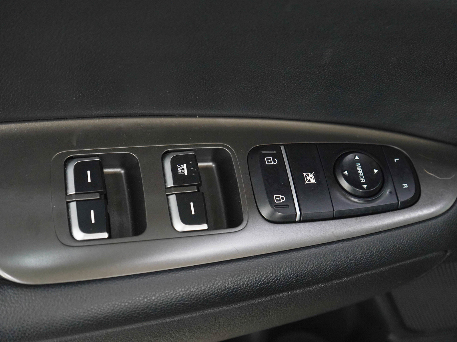 Used 2019 Kia Optima LX w/ LX 17" Wheel Package FWD image 19