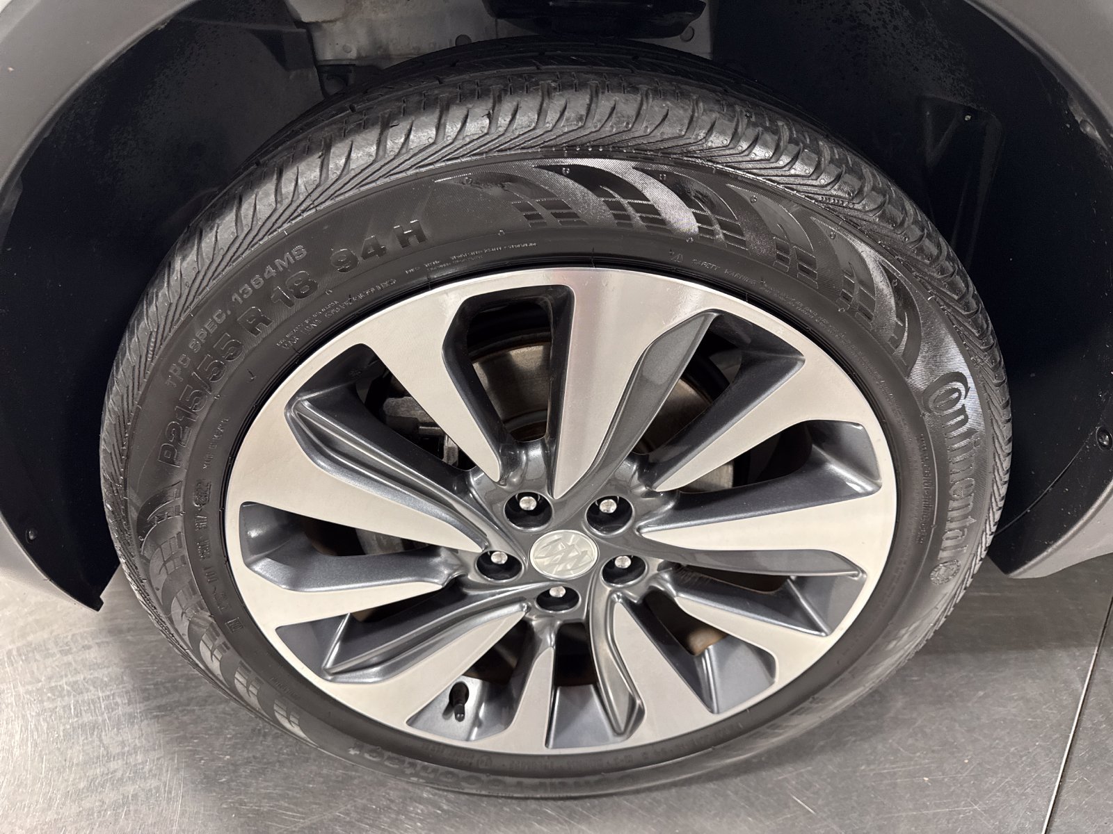 Used 2022 Buick Encore Preferred w/ Safety Package AWD/4WD image 2