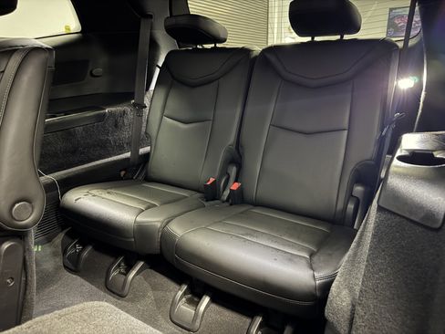 Used 2025 Cadillac XT6 Premium Luxury image 42