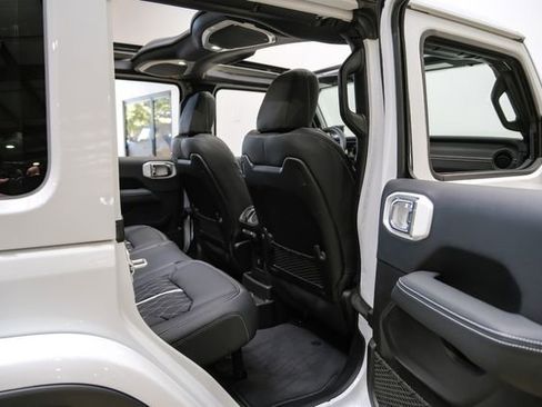 Used 2024 Jeep Wrangler Unlimited Rubicon 392 image 91