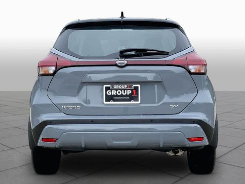 Used 2023 Nissan Kicks SV FWD image 5