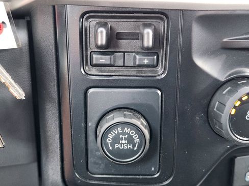 Used 2024 Ford F250 XL image 22