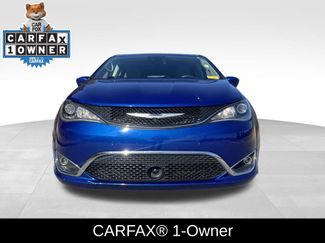 Used 2019 Chrysler Pacifica Touring Plus video 2