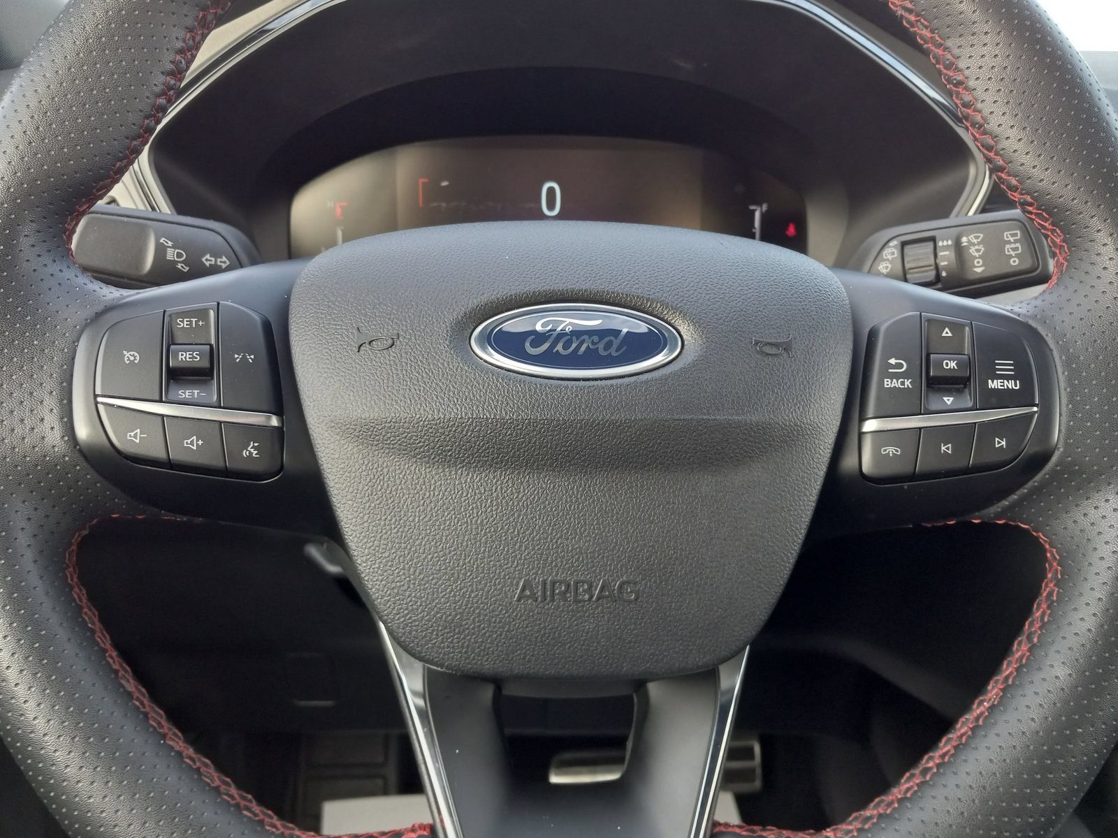 Used 2024 Ford Escape ST-Line w/ Cold Weather Package FWD image 20