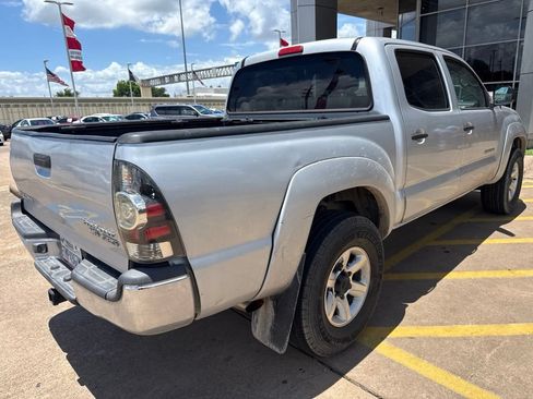 Used 2006 Toyota Tacoma PreRunner RWD image 4
