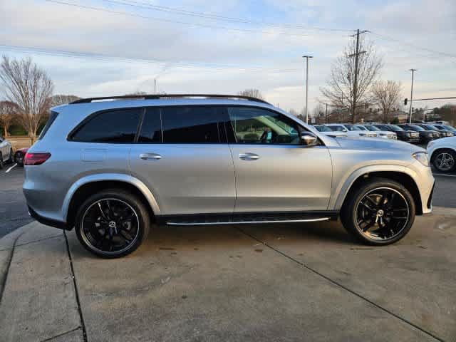 Used 2026 Mercedes-Benz GLS 450 4MATIC image 9