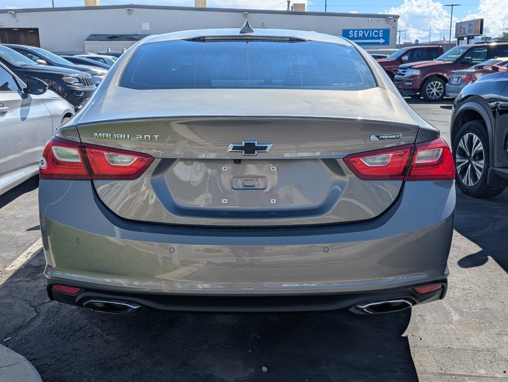 Used 2017 Chevrolet Malibu Premier w/ Premier Sun and Wheel Package FWD image 6