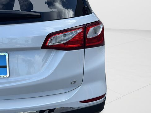 Used 2018 Chevrolet Equinox LT FWD image 38