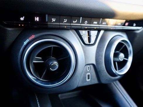 Used 2023 Chevrolet Blazer LT w/ Convenience Package image 3