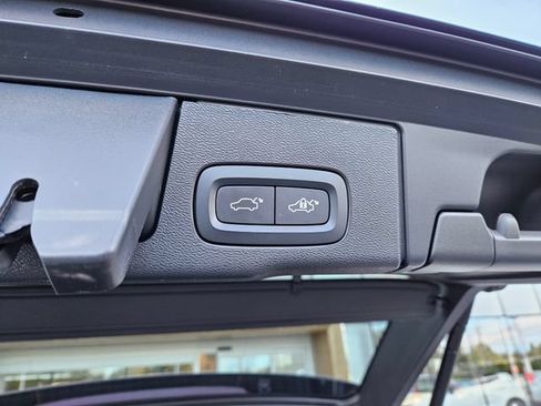 Certified 2024 Volvo XC60 B5 Plus w/ Protection Package Premier AWD/4WD image 13