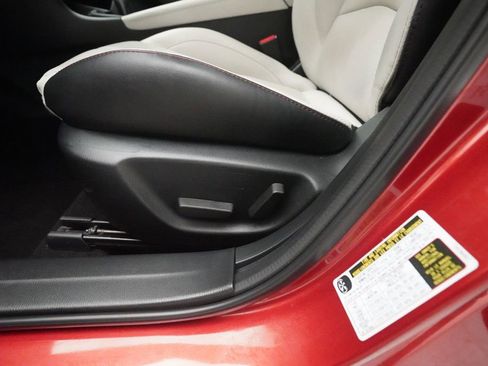 Used 2018 MAZDA MAZDA3 Grand Touring w/ Premium Equipment Package image 26