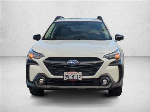 Certified 2025 Subaru Outback Premium image 2