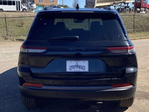 New 2026 Jeep Grand Cherokee Limited w/ Limited Altitude Package RWD image 5