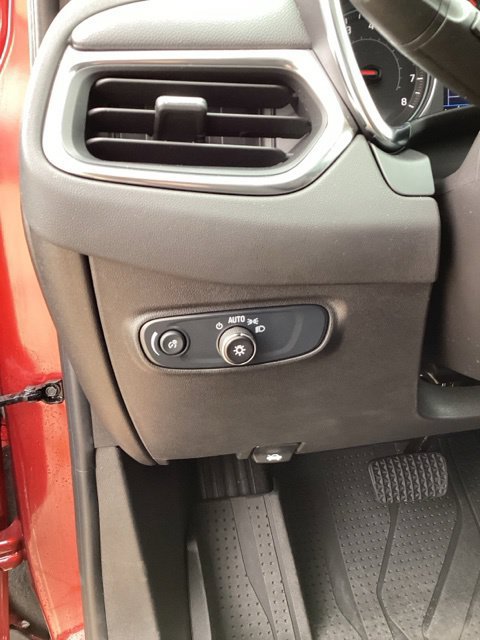 Used 2024 Chevrolet Equinox LT w/ LPO, Floor Liner Package AWD/4WD image 11