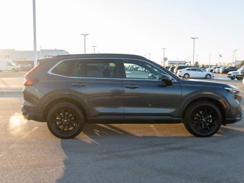 Certified 2025 Honda CR-V Sport image 8