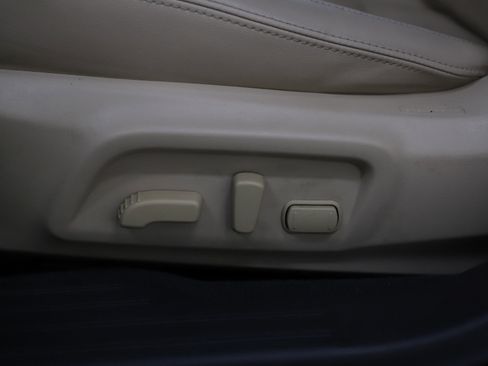 Used 2016 Subaru Legacy 3.6R Limited image 27