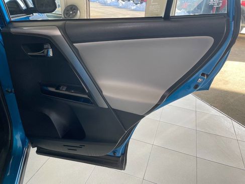Used 2018 Toyota RAV4 Limited w/ Advanced Technology Package image 25