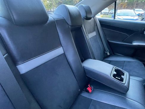 Used 2014 Toyota Camry SE image 25
