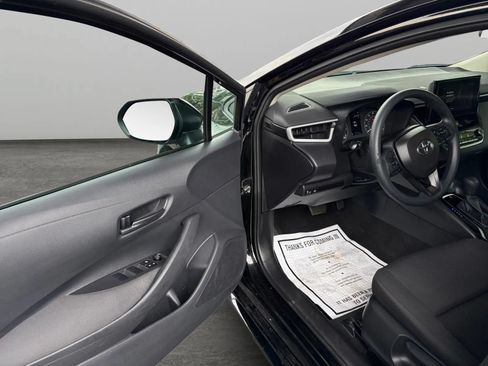 Used 2024 Toyota Corolla LE FWD image 11