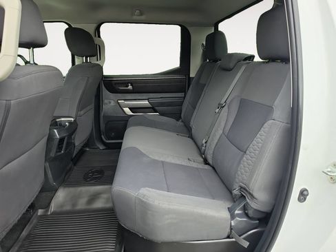 Used 2022 Toyota Tundra SR5 w/ SR5 Convenience Package AWD/4WD image 13