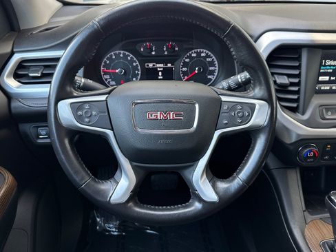 Used 2019 GMC Acadia SLE FWD image 29