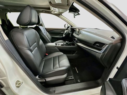 Used 2023 Nissan Rogue SV w/ SV Premium B Package AWD/4WD image 33