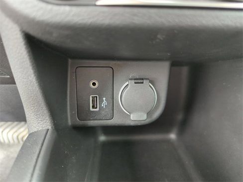 Certified 2021 Nissan Kicks S image 26