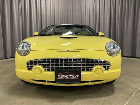 Used 2002 Ford Thunderbird image 2