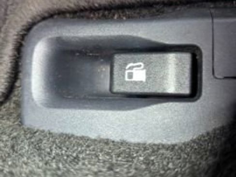 Used 2012 Subaru Legacy 2.5i w/ Alloy Wheel Pkg AWD/4WD image 31