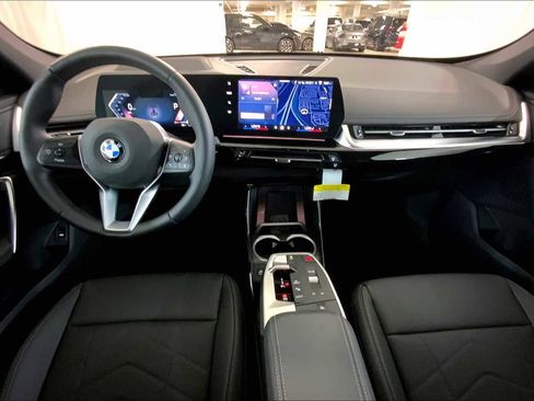 New 2025 BMW X1 xDrive28i w/ Technology Package image 5
