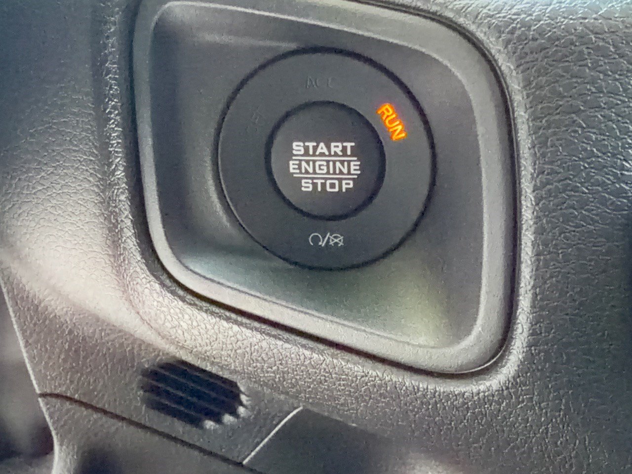 Used 2026 Jeep Wrangler Sport AWD/4WD image 20