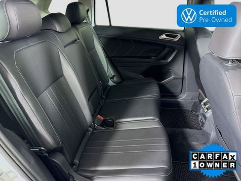 Used 2022 Volkswagen Tiguan SE image 28