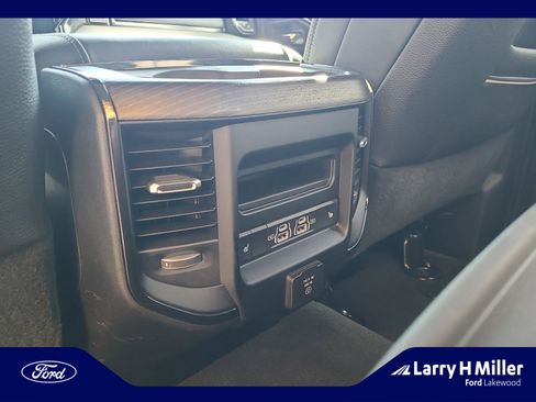 Used 2024 RAM 3500 Limited image 32